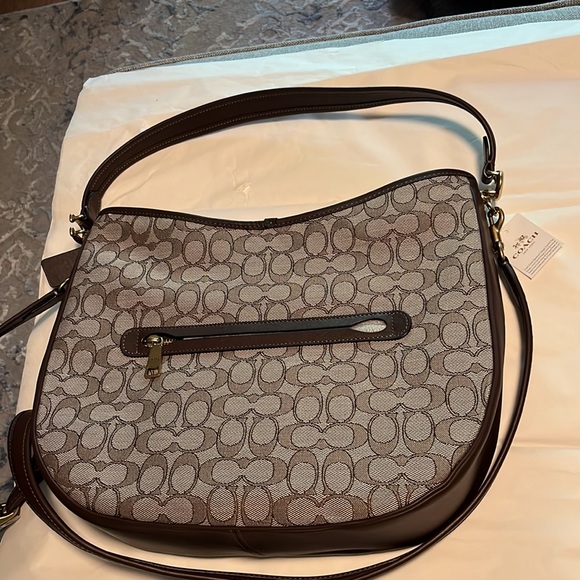 New Coach Hobo in Signature Jacquard - Picture 4 of 7